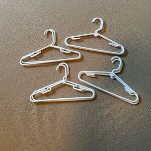 Children’s hangers-set of 8